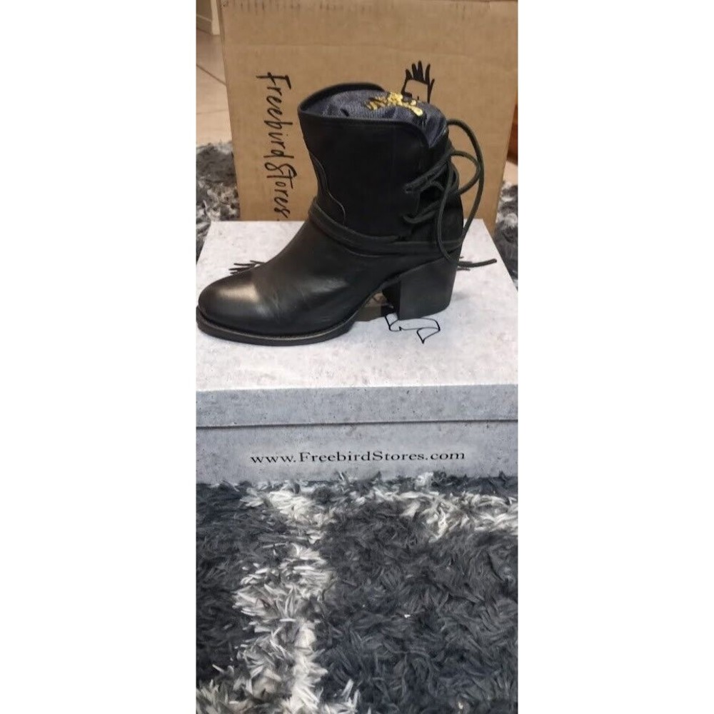 FREEBIRDS Womens Black Casey Size 9 Never Worn New in box